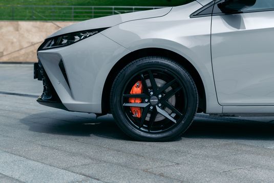 Замена тормозных дисков в сервисе OMODA